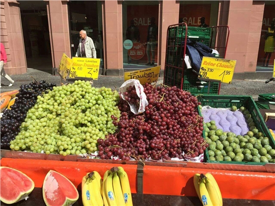 余教授德國鄉村行：德國水果賣(mài)品質(zhì)